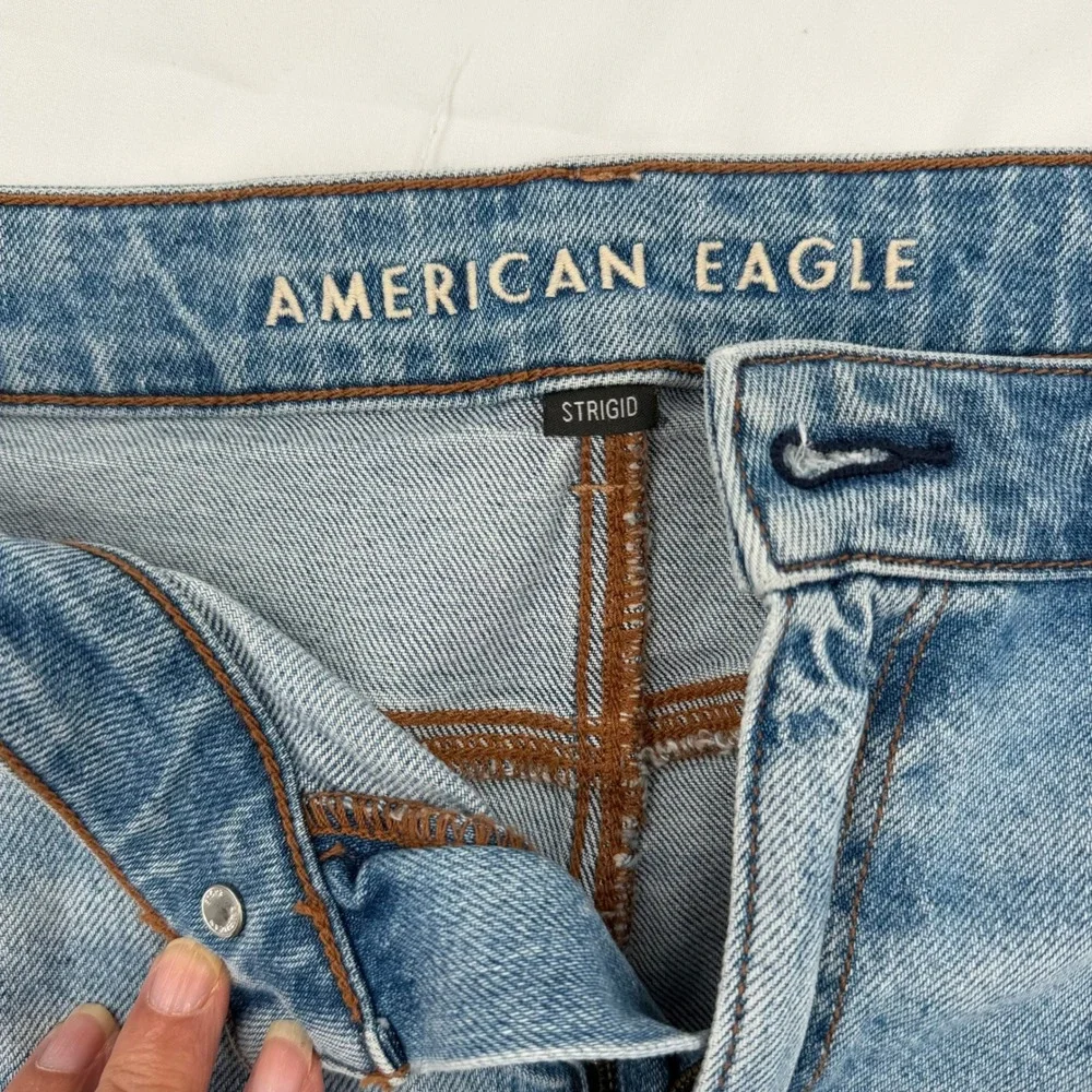 American Eagle Strigid Distressed Denim‎ Shorts Light Wash Blue Womens Size 10